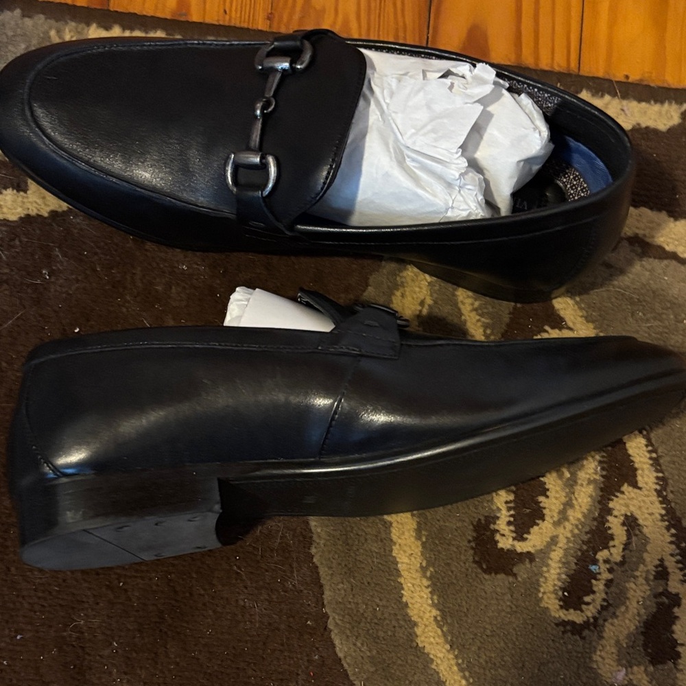 Vince Camuto Black Leather Loafers